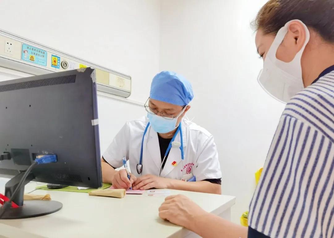 番禺何贤纪念医院24小时电话,番禺何贤纪念医院急诊24小时吗