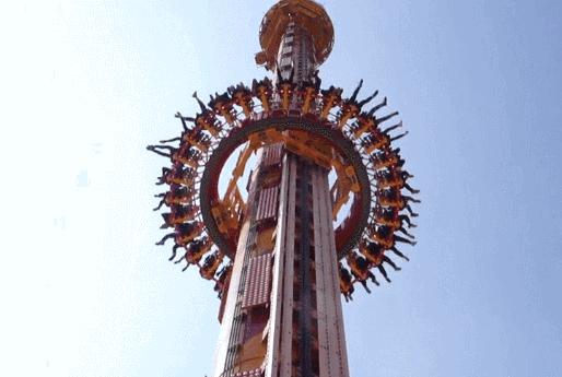 放假了和你爱的人去一次游乐场,一定要和自己爱的人去一次游乐场