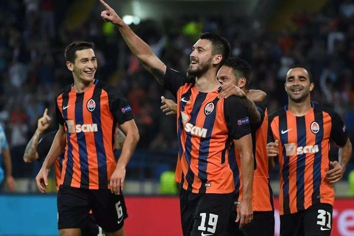 今日竞彩足球维罗纳对国米预测,竞彩足球今日推荐波尔图vs维萨纳