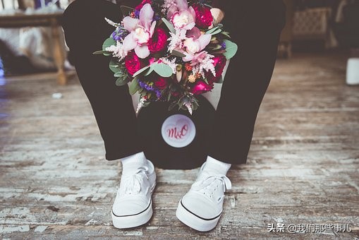 妹妹嫁给一个穷光蛋哥哥不同意,女儿不听劝要嫁给穷光蛋