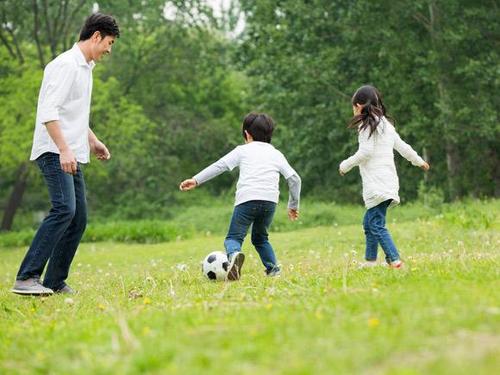 如何让孩子健康科学长高,有4点可能孩子长高会受到困难,爸爸妈妈一定要注意