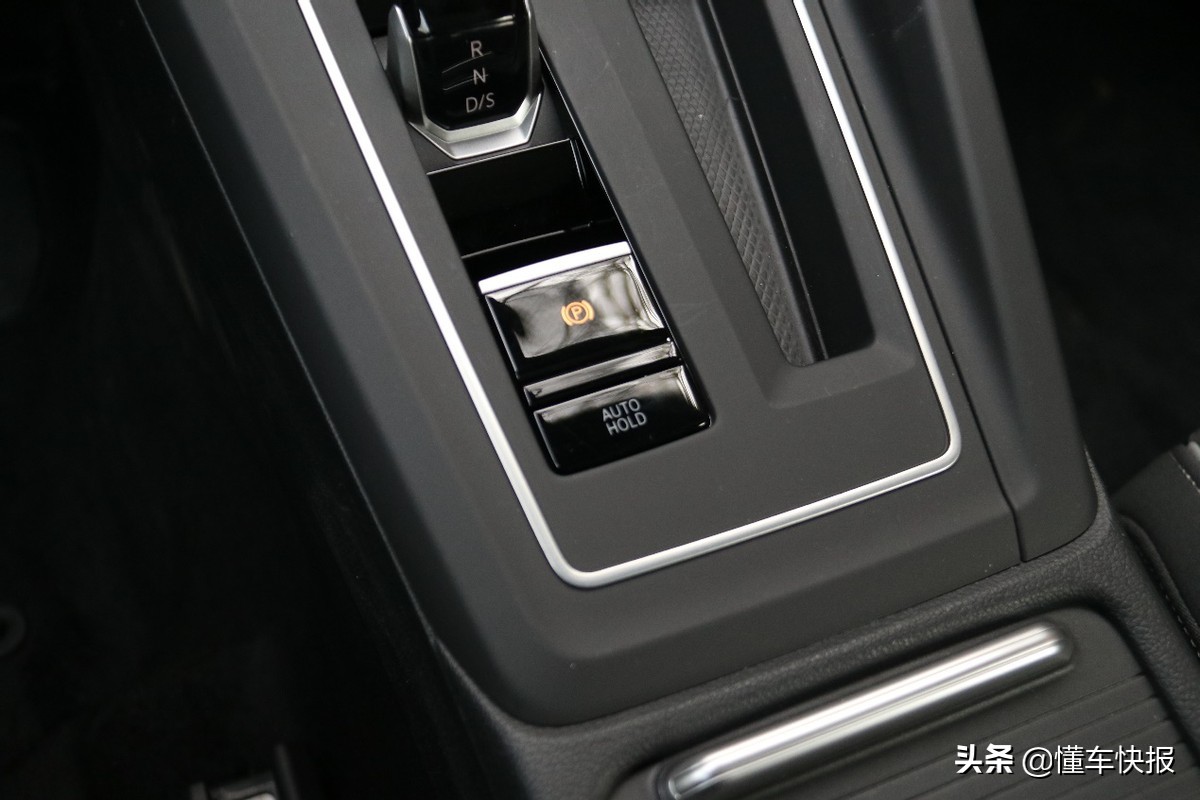 要高尔夫低配还是朗逸高配,要配置还是要品牌