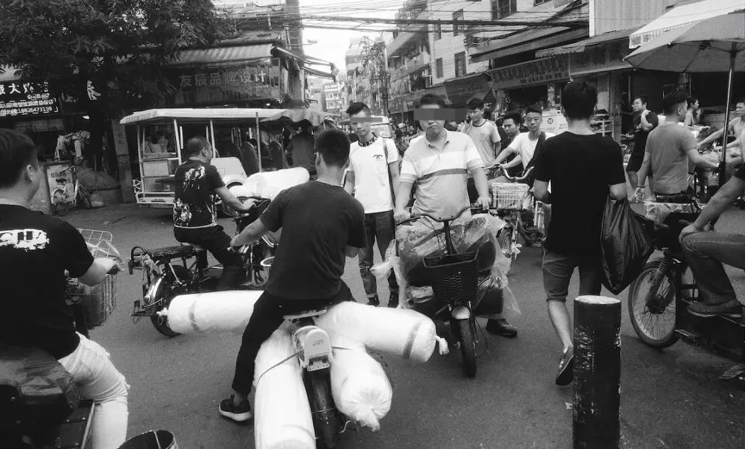 拼多多江湖救急怎么弄,拼多多江湖小说