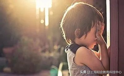 白岩松说自己对孩子教育很重要 (白岩松的家庭教育决定孩子一生)