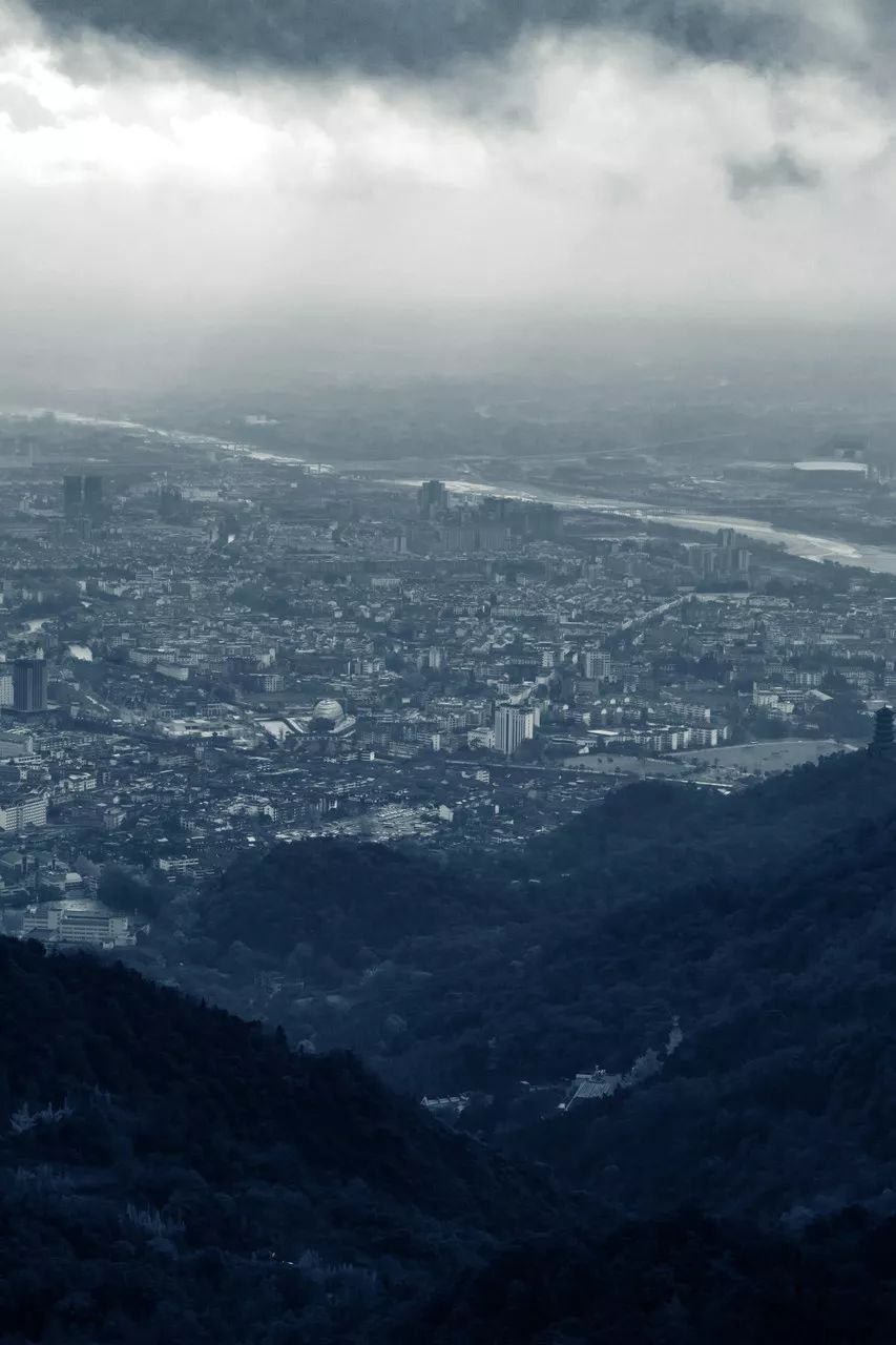 媲美318国道和219国道线路,堪比318美景的国道