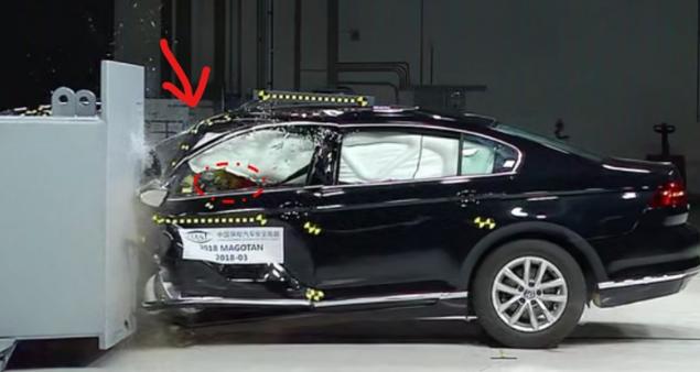 力证不是纸糊车!大众4S店展“半裸”车是苍白之举?