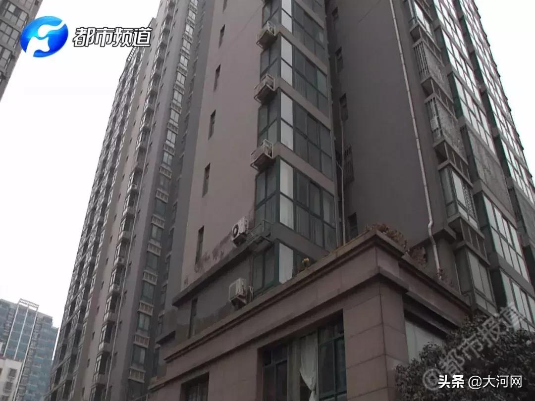 痛心一女子晕倒孩子溺亡,郑州两年轻女子家中不幸身亡