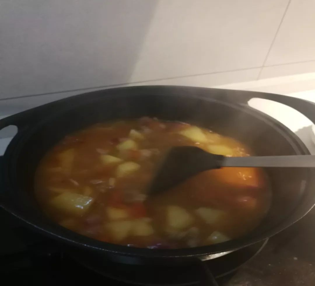 轻奢辛西娅22cm珐琅铸铁炖锅,20cm宝石蓝渐变色铸铁珐琅炖锅