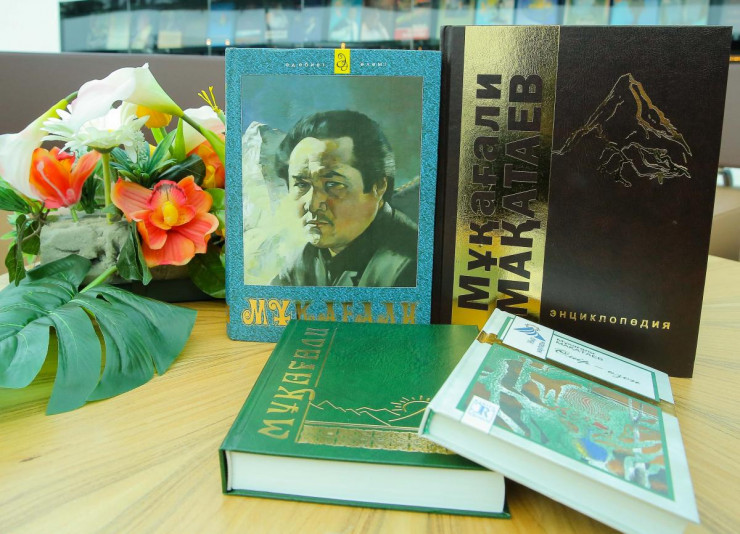 “我没有朋友”哈萨克伟大诗人穆卡哈里·马卡塔耶夫孤独晚年独白