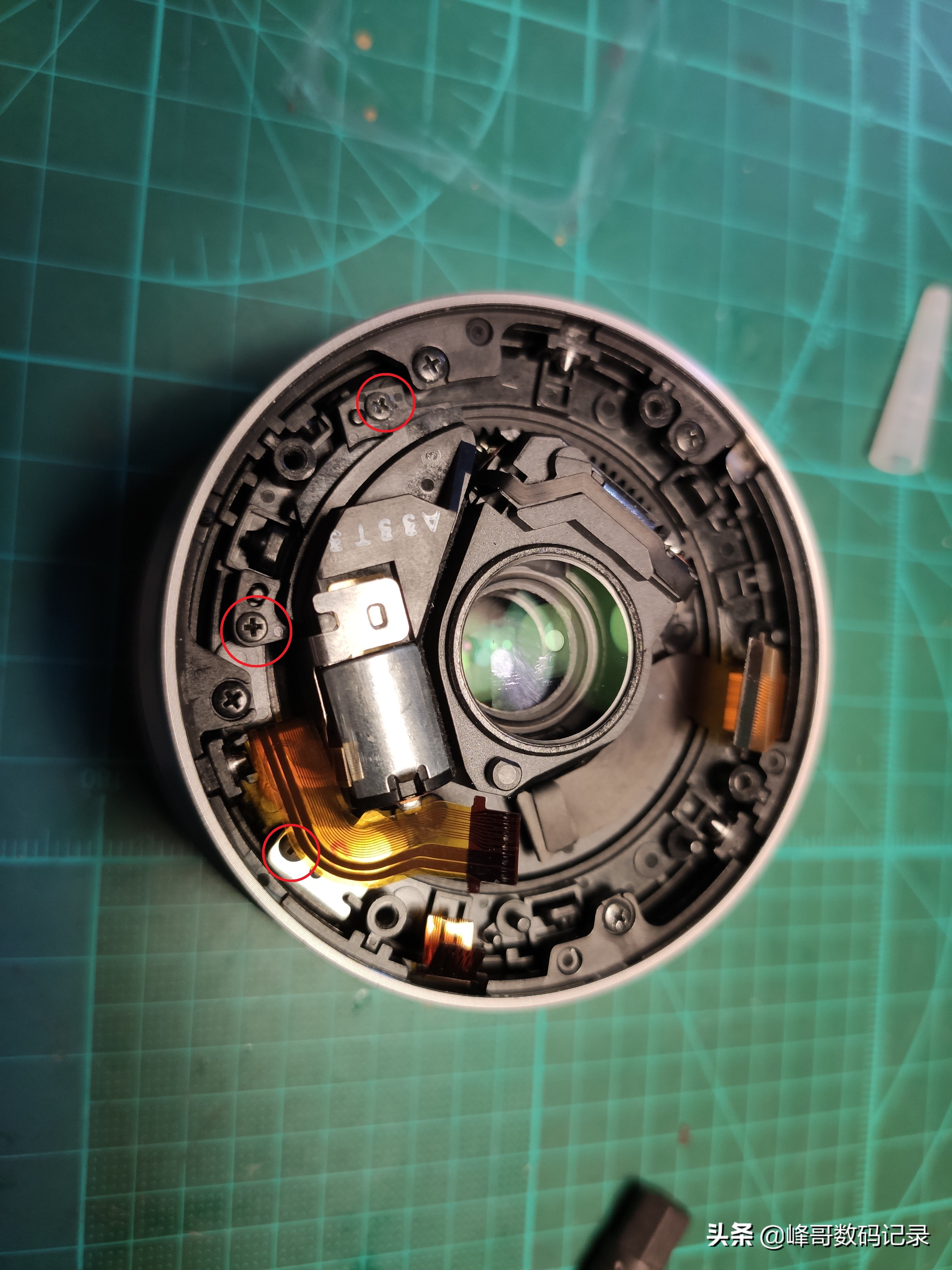 索尼16-50镜头前镜片拆卸,sony16-50镜头拆解图片