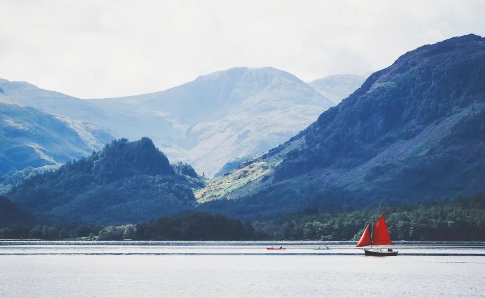 恬静乡村，摇滚乐调，古城烟雨……这里有你不知道的多面英伦