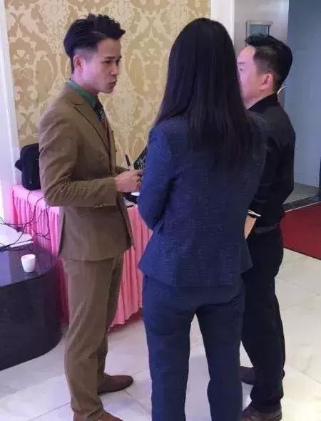 何超盈过大礼什么意思,何猷君晒姐姐何超盈过大礼仪式照