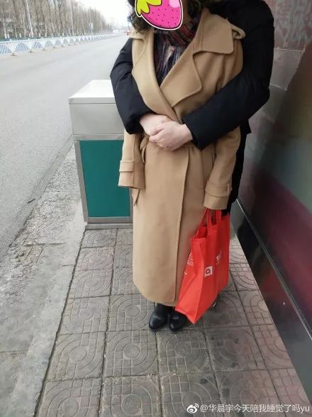 父母秀恩爱对子女的好处,父母特别秀恩爱的方式