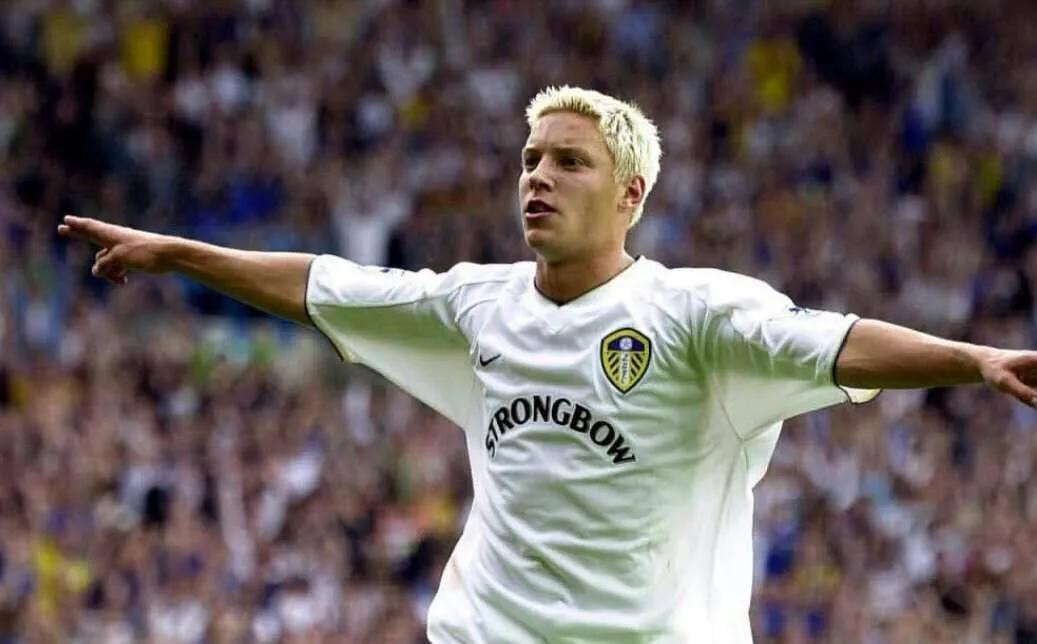 不谈球技无可争辩,盘点足坛最帅的10个人