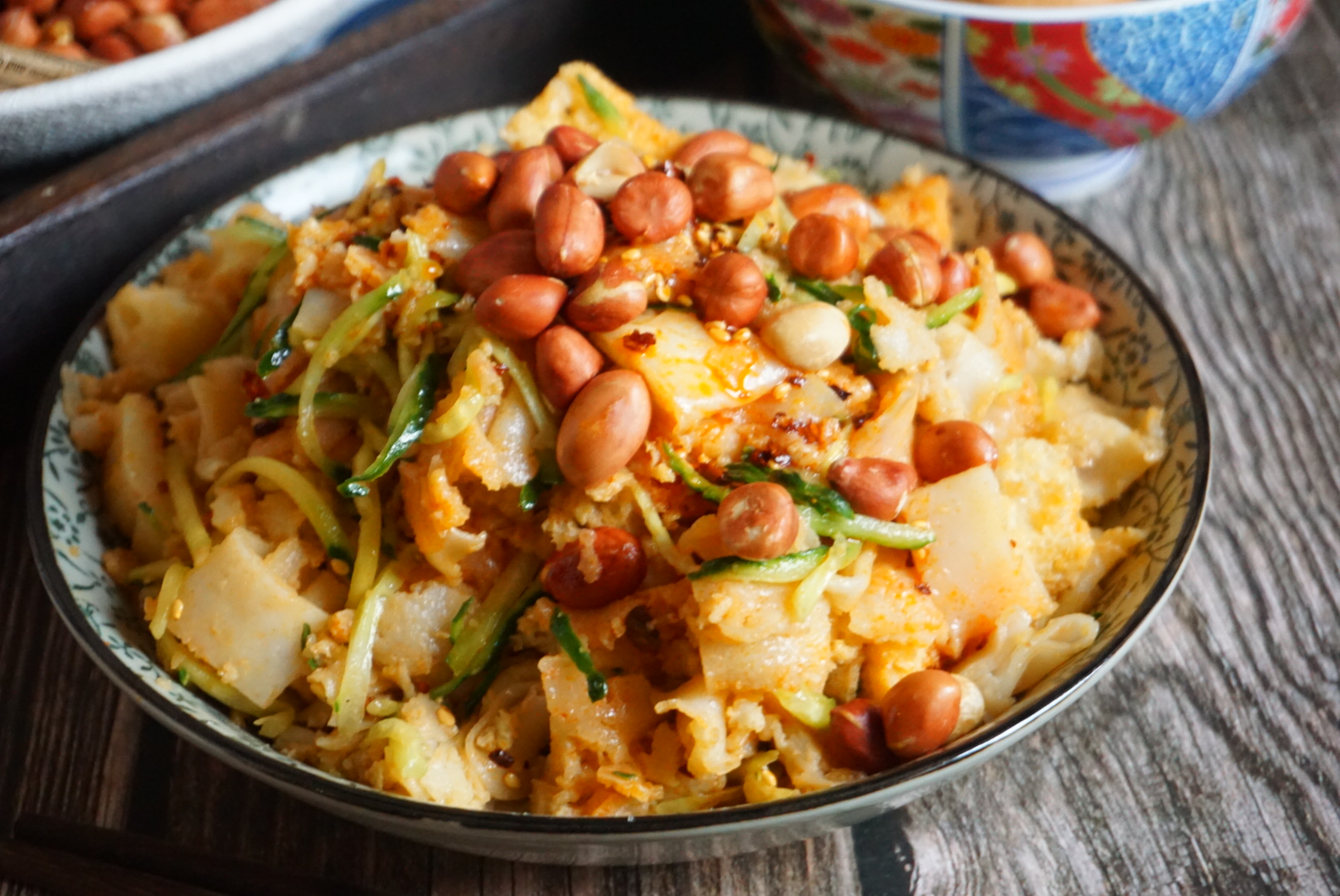 油炸花生米的做法酥脆,炸花生米原味