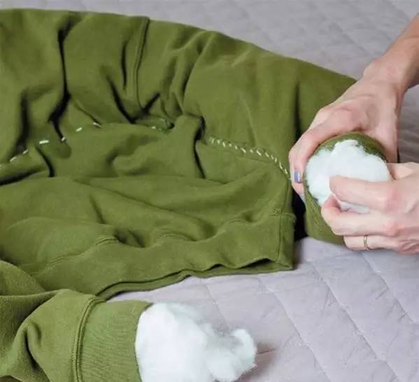 自制狗窝无纺布,旧布条自制大型犬狗窝教程