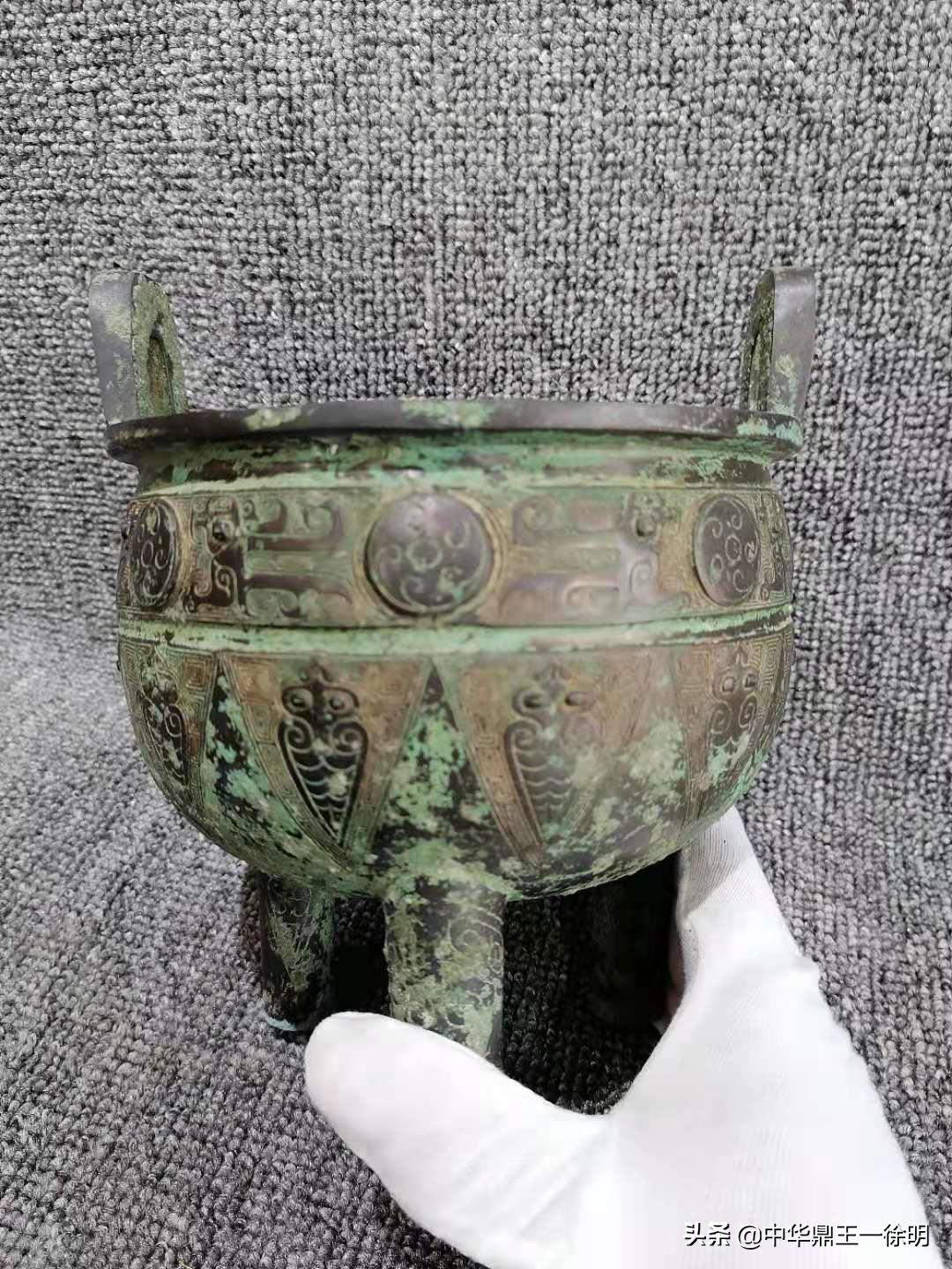 商代凤鸟,商代凤鸟佩风格