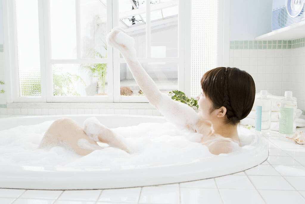 精油可以按摩全身吗,精油可以用哪些手法护理