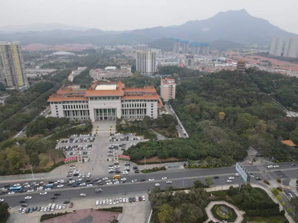 东莞买房哪个新楼盘好,东莞房价4万一平还要不要买