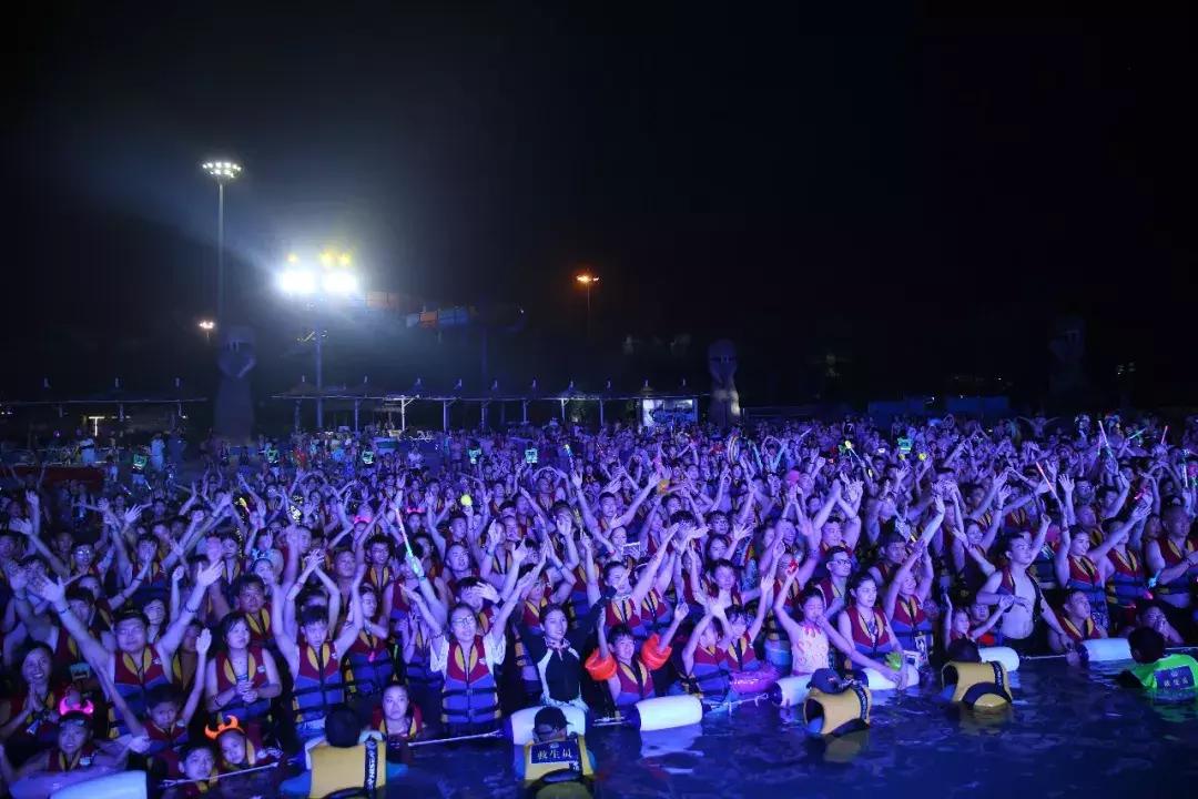 「福利」6月29日吴克群空降奥帕拉拉水公园，领衔开启夜场——星光水派对，文末开抢百名明星见面机会