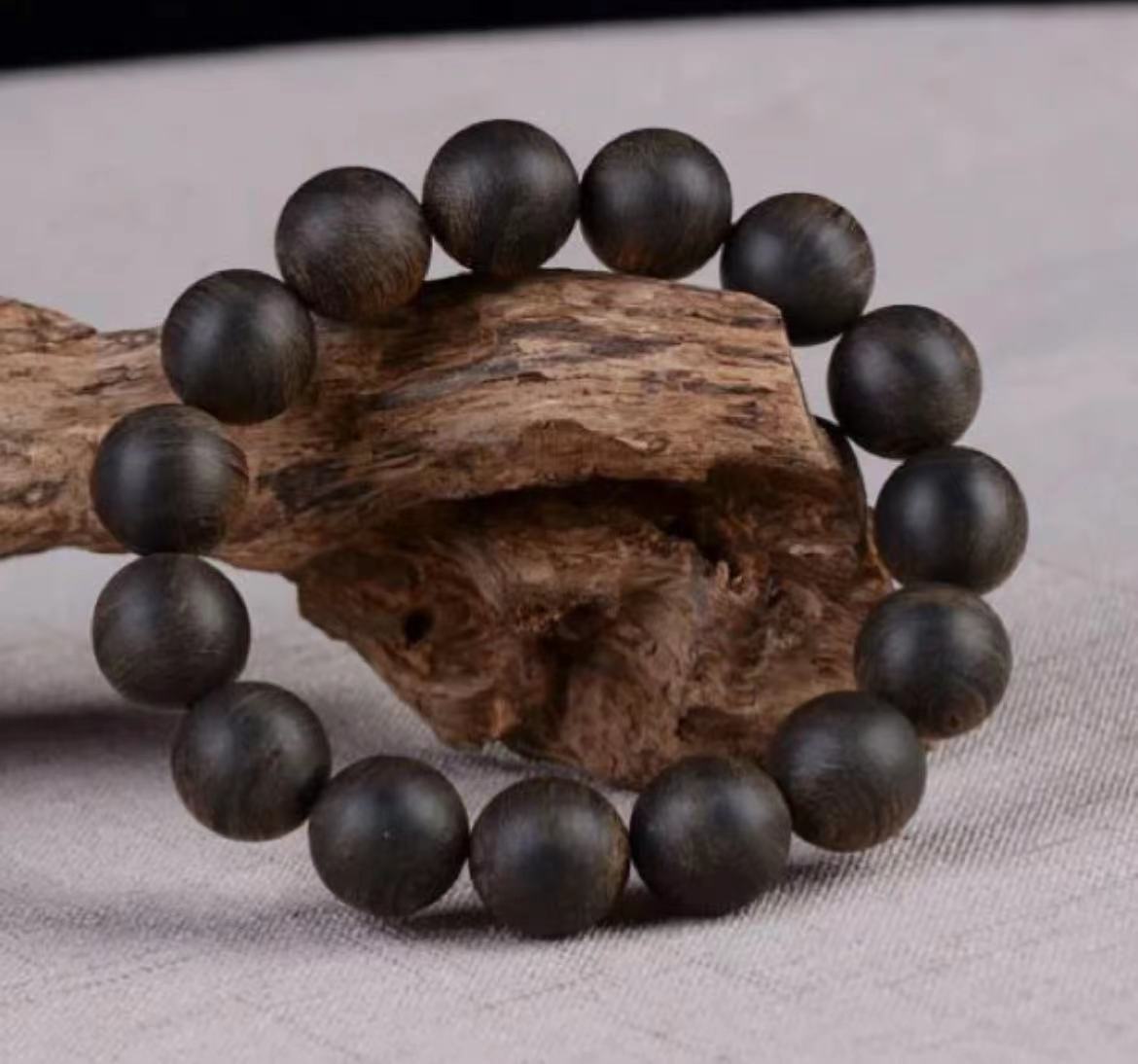 这6种文玩太古怪,这六种文玩一盘就包浆太省事儿了