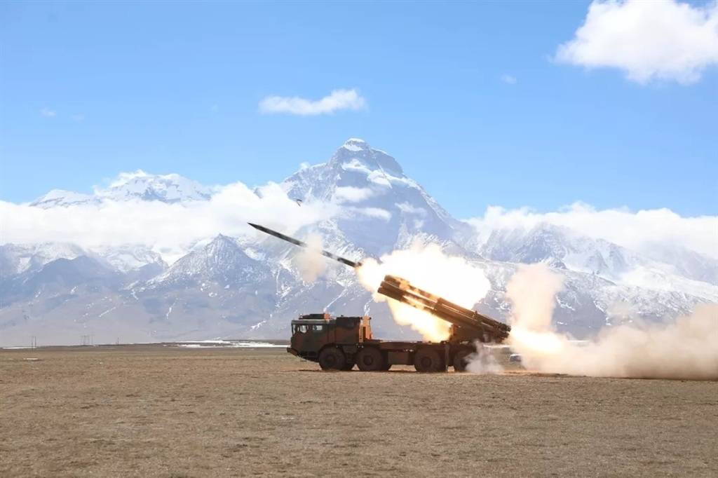 印军使用的迫击炮,中印火箭炮有多强