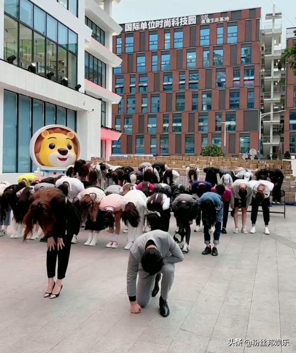 辛巴最新涨粉消息,辛巴靠什么圈粉