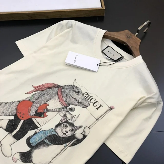 王一博古装黑色衣服,王一博黑色真丝衫