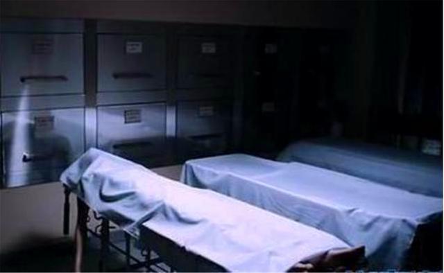 人死之后为何要将肛门堵上？医生说明真相，答案让人细思极恐