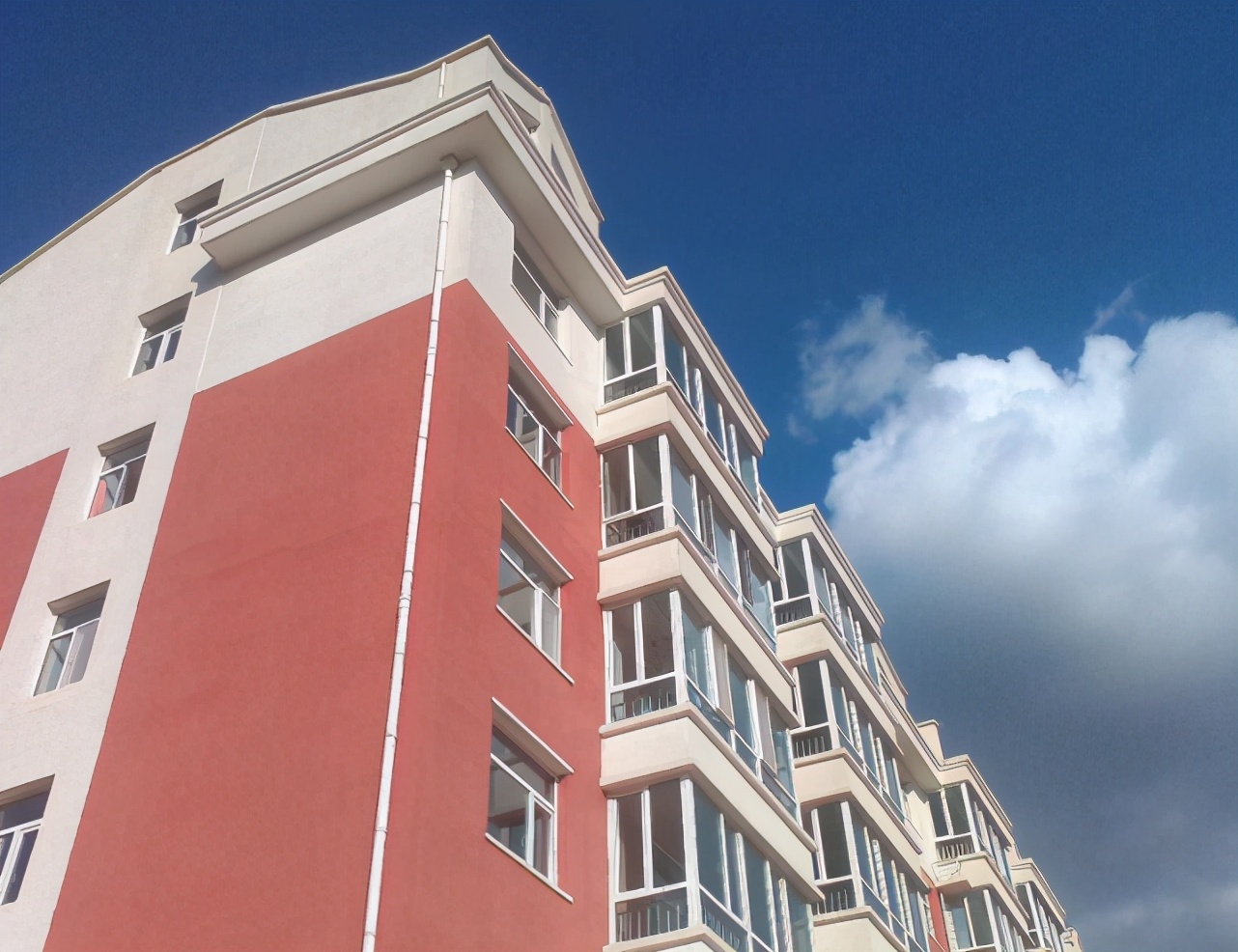 小高层选三楼好,小高层三楼好还是顶层好