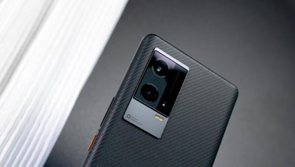 iPhone13拍照有马赛克?别再神话苹果拍照,该看看安卓了