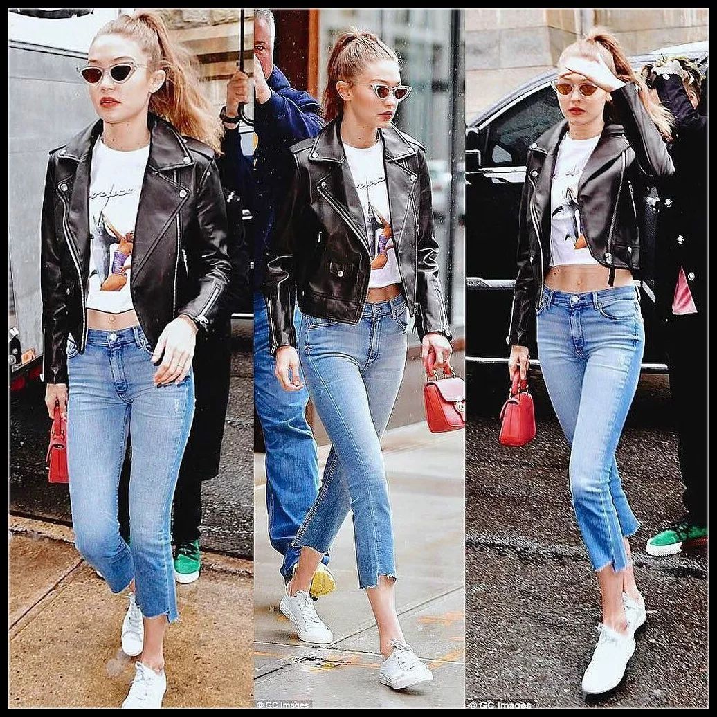 人间芭比lisa白色衣服跳舞,人间芭比lisa穿蓝衣服跳舞