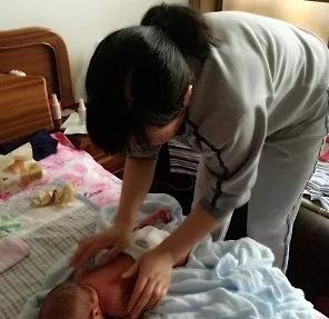 怎样才能成为一名优秀月嫂,想成为月嫂培训师怎么做培训