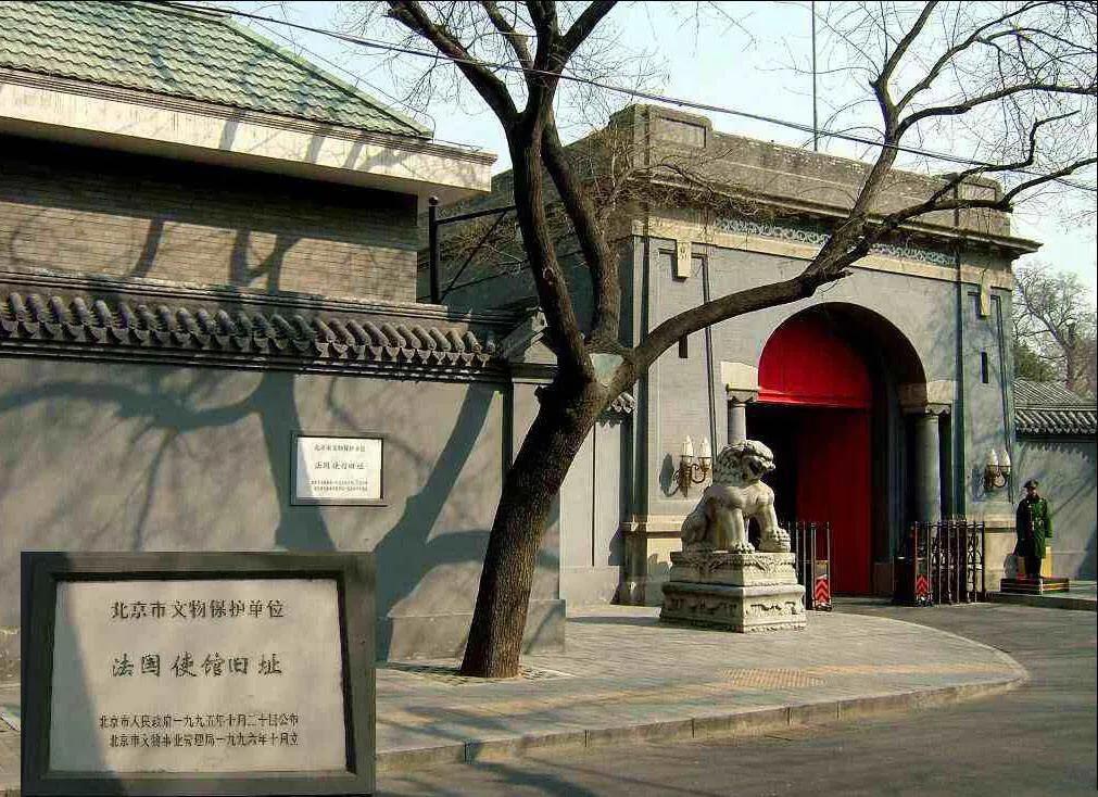 几万义和团和正规军攻打教堂,为什么八国联军能打败义和团