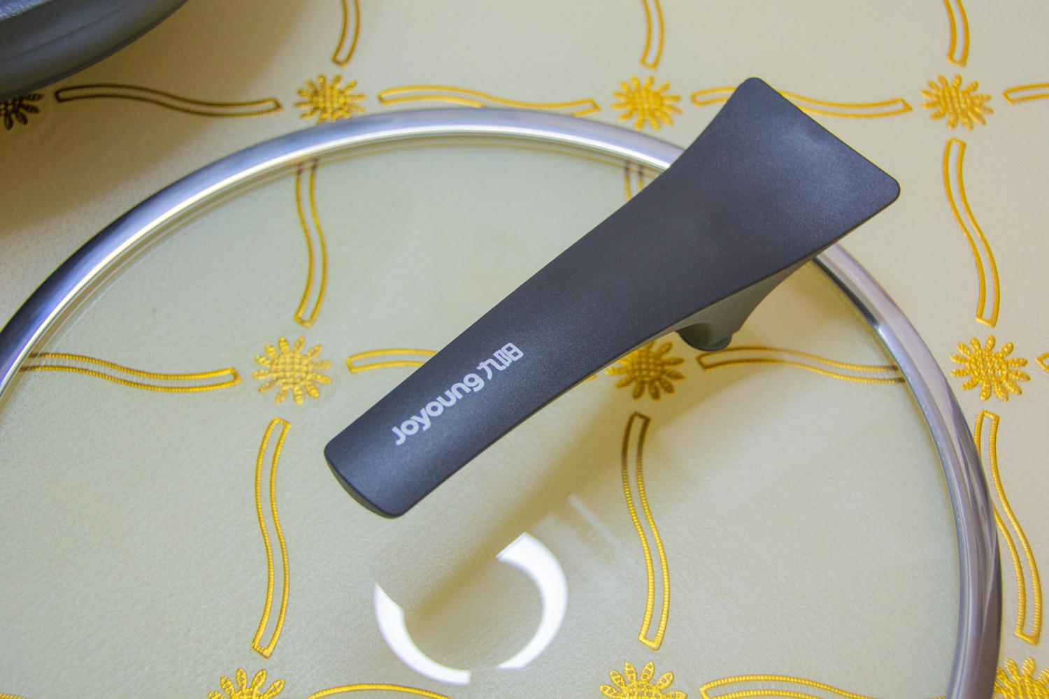 九阳晶钻一体不粘锅炒锅,九阳晶钻耐磨不粘锅炒菜视频