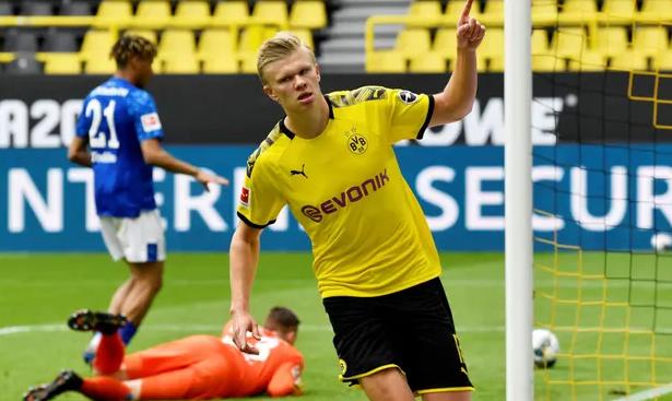 足球传奇人物罗纳尔多,罗纳尔多贝利的纪录