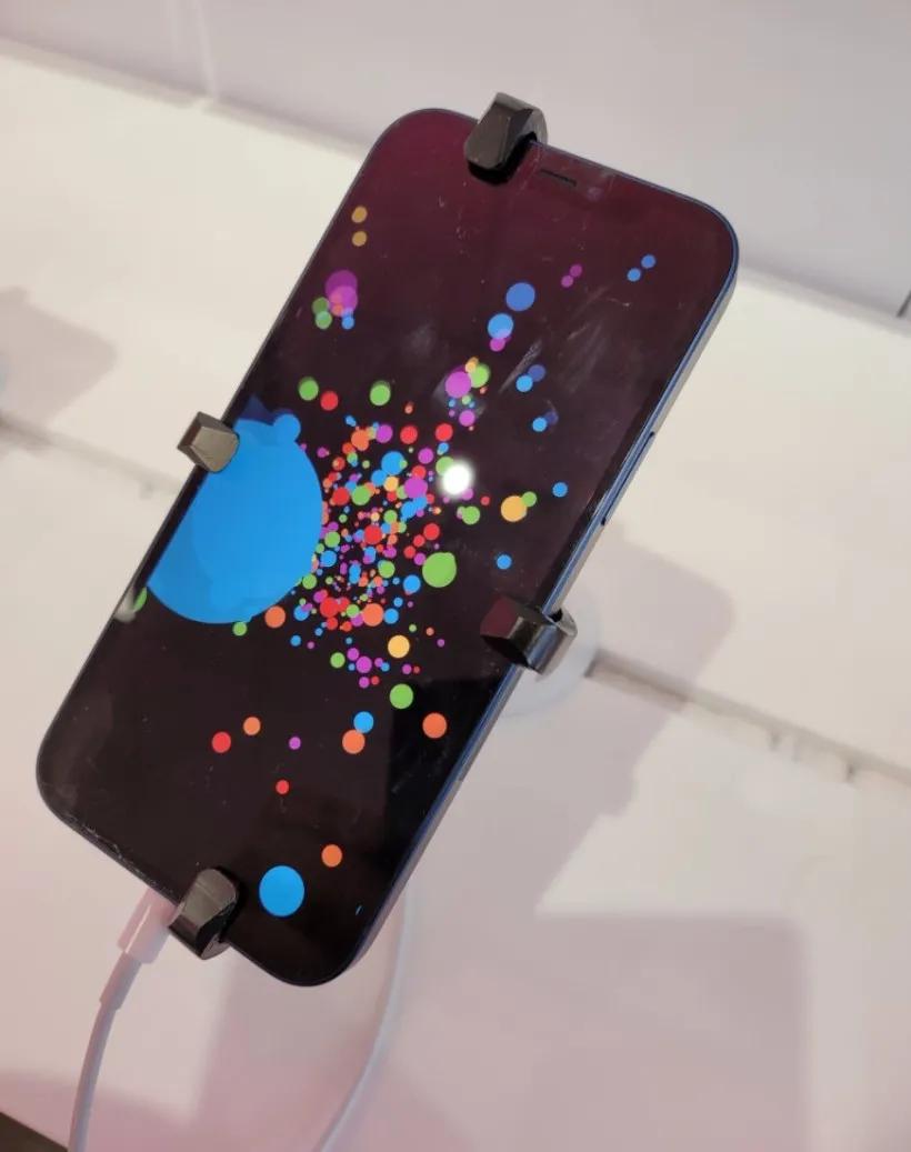 苹果谈iphone12边框掉漆,曝iphone12白色边框掉漆