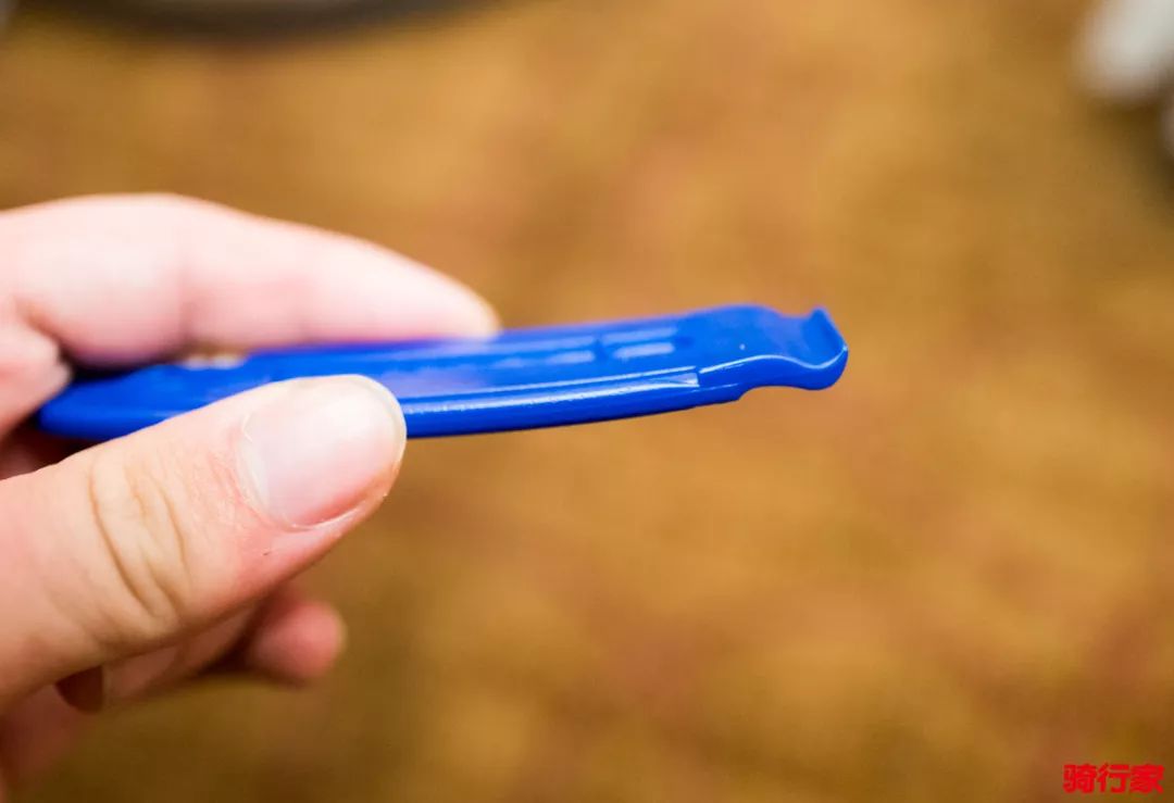 拒绝四溅的补胎液，教你优雅地改装/安装真空胎！