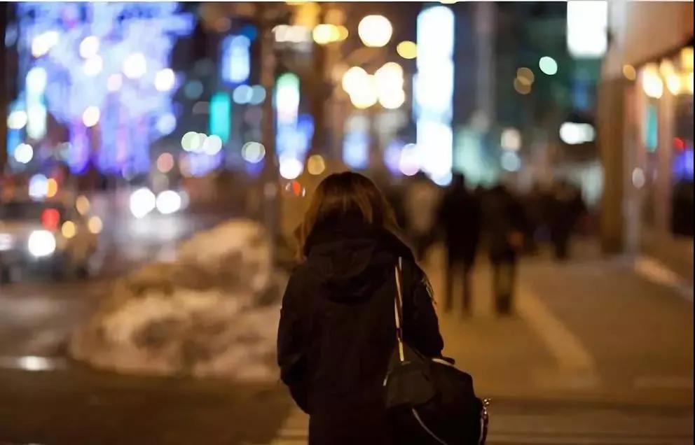 这栋和明信片一样美的乡村别墅样板间，会落在你家宅基地吗？