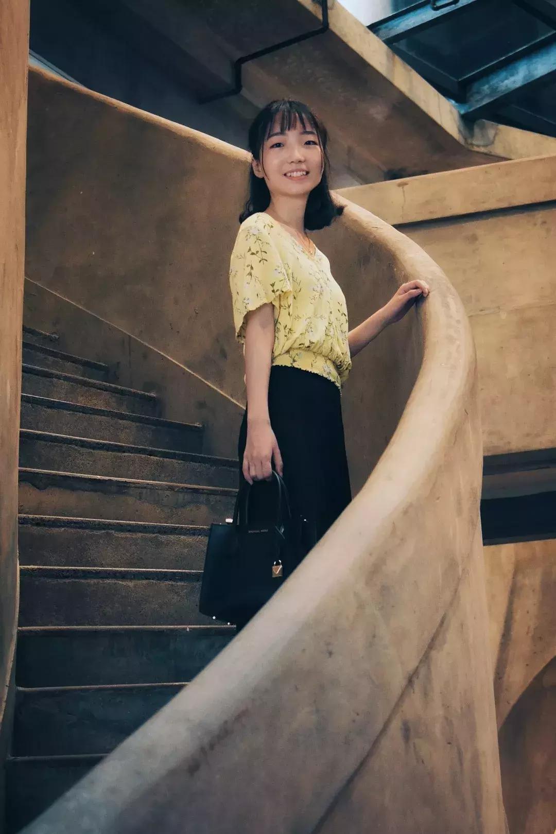 极简衣橱基础内搭,如何打造十年不过时的衣橱搭配