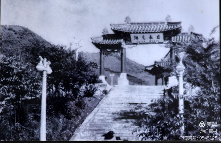 为志愿军烈士墓和毛岸英烈士墓写碑文的罗继五