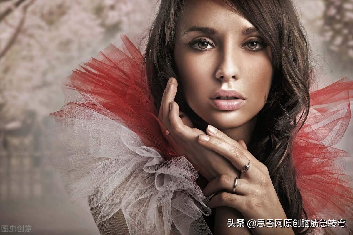 圆圆乎乎好东西，人家都是皮包骨，我却生来骨包皮（打一物）