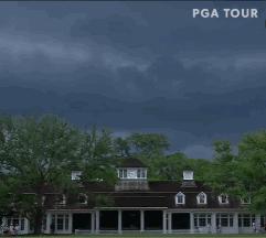 天气突变，比赛中断，切森·哈德利四杆领先！DJ，希格并列第三