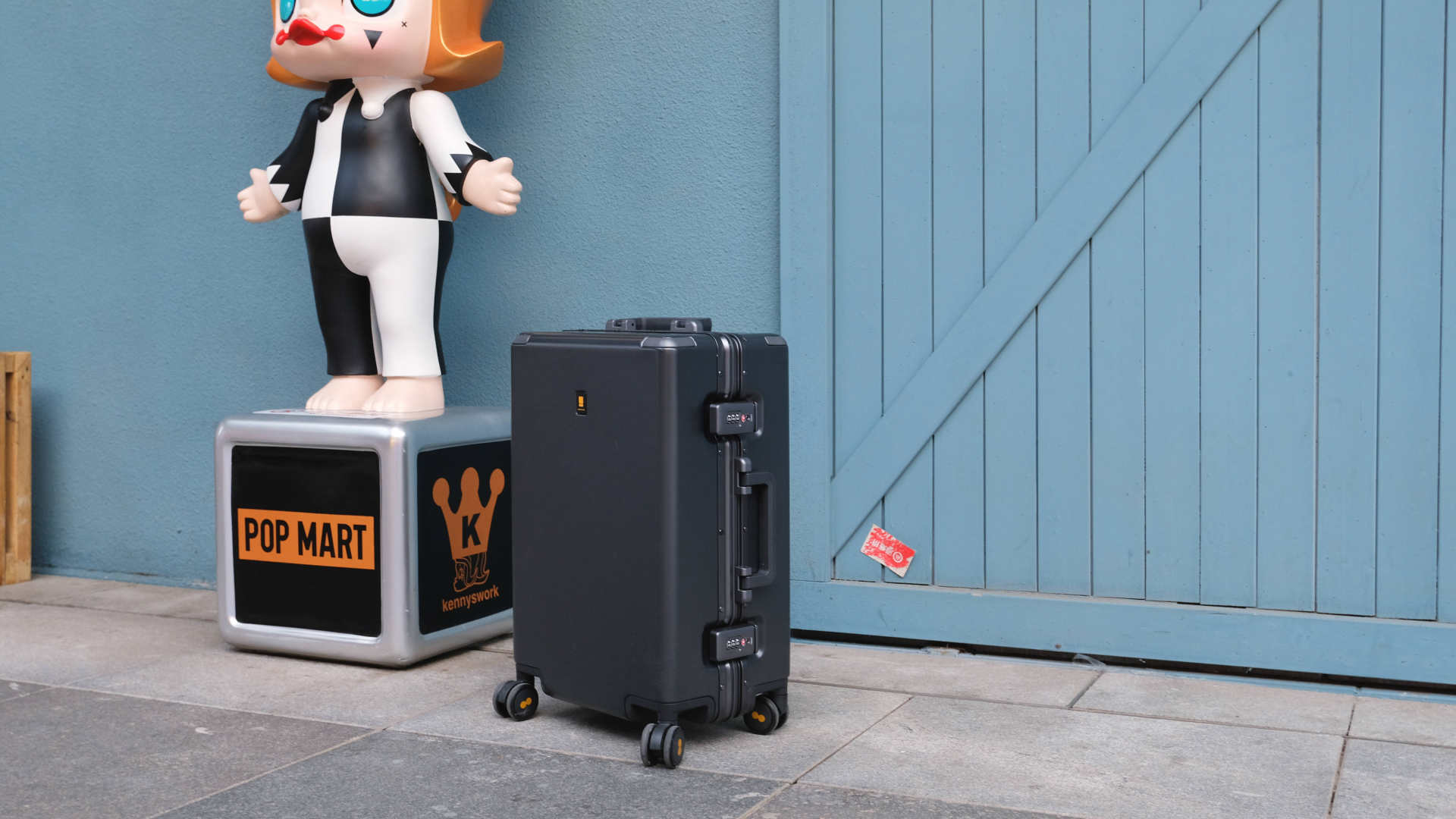 新秀丽和地平线8号哪个双肩包好,地平线行李箱和新秀丽