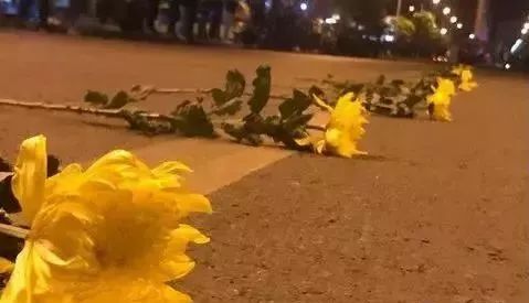 娑呯閲嶇敓鍚戞鑰岀敓,鍑ゅ嚢娴寸伀娑呮閲嶇敓