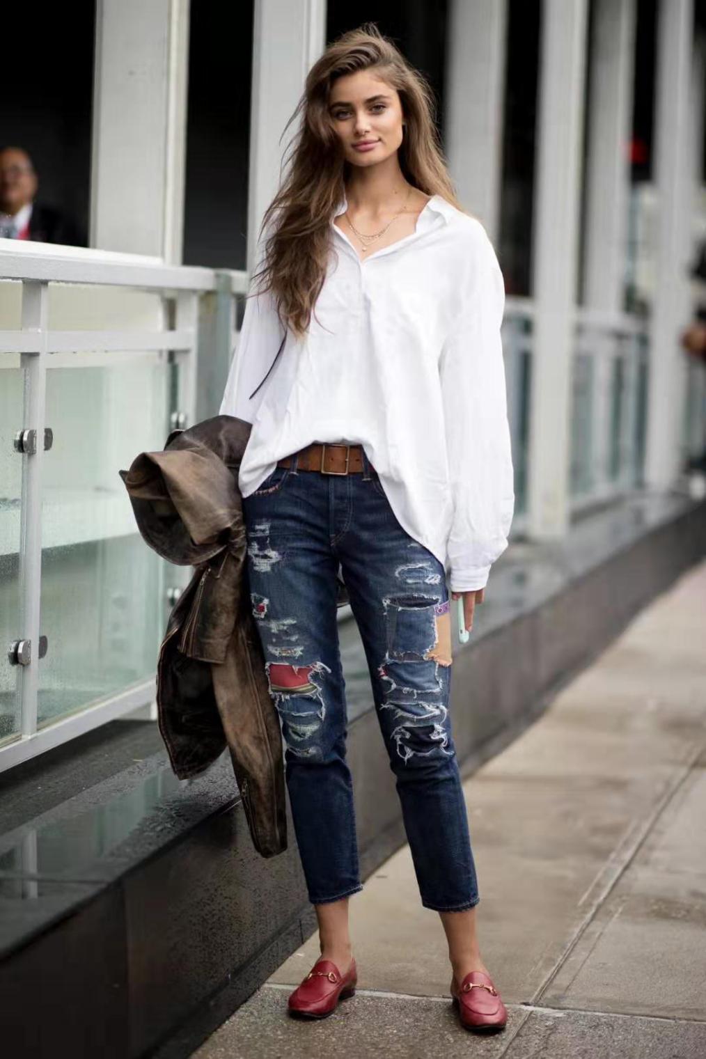 今年秋冬别再穿打*裤底**了,现在大家都在穿“拉丝裤”,显瘦还百搭