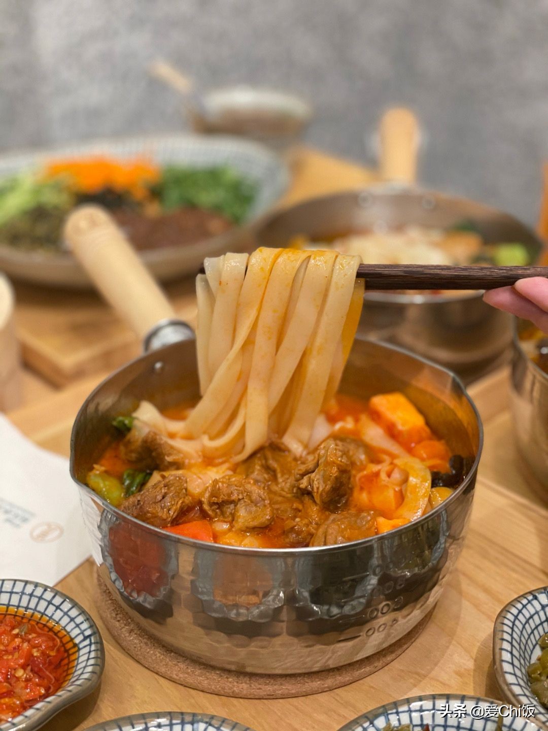 重庆旅游打卡首店人均28现磨手工粉可无限续