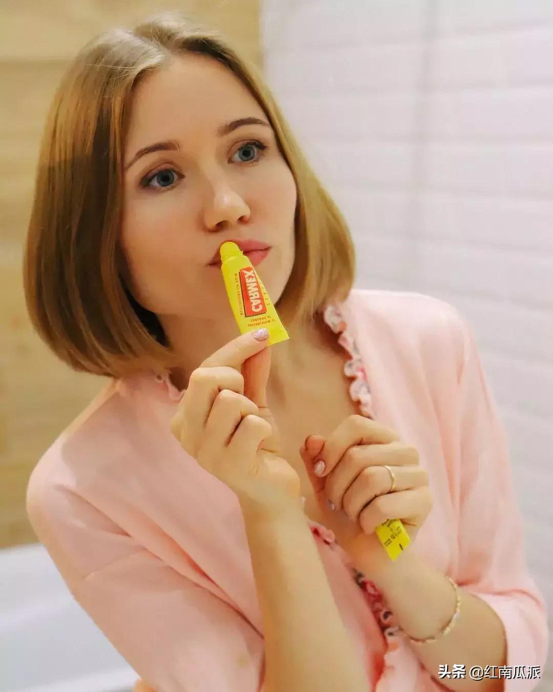 唇干起皮推荐什么润唇膏,什么唇膏让嘴唇变红润