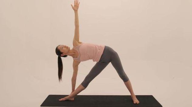 7步瑜伽助你拥有美丽容颜,每日3分钟面部瑜伽年轻5岁超简单