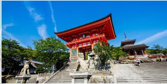 来到日本不能错过章鱼小丸子,去京都不可错过的和服体验